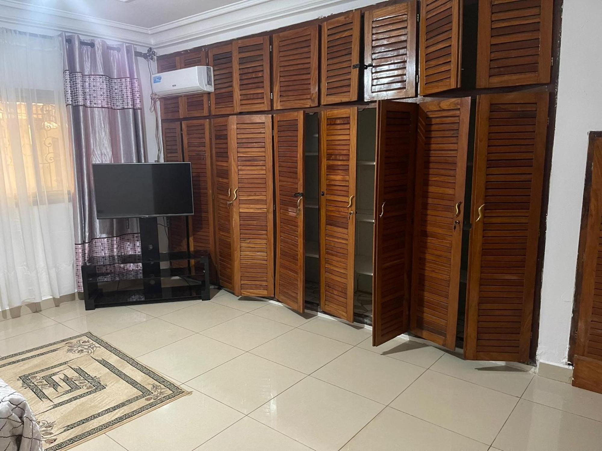Toundalia Residence Yaounde Luaran gambar