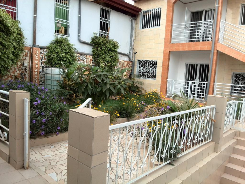 Toundalia Residence Yaounde Luaran gambar