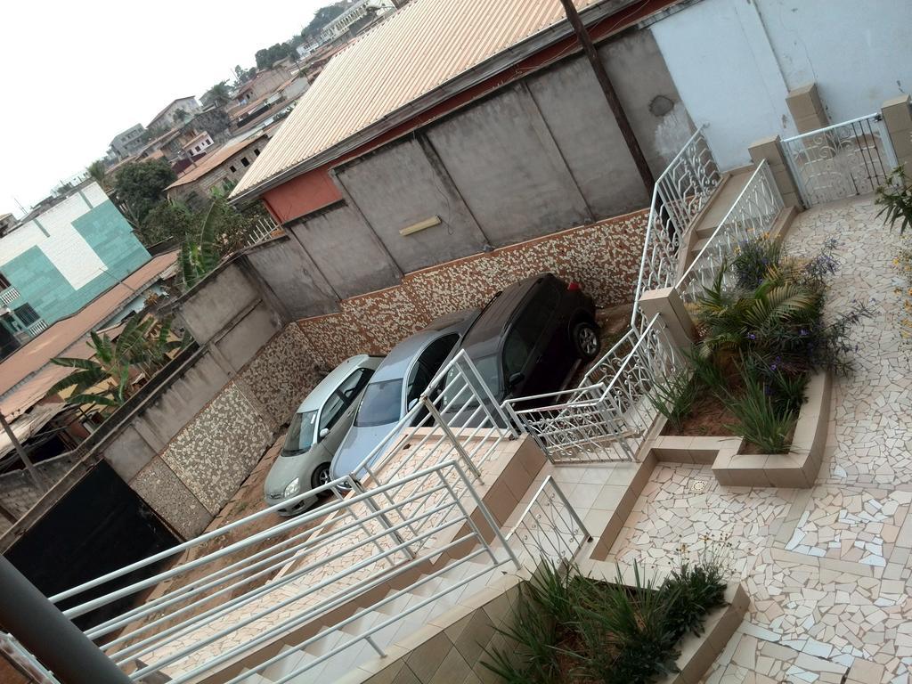 Toundalia Residence Yaounde Luaran gambar