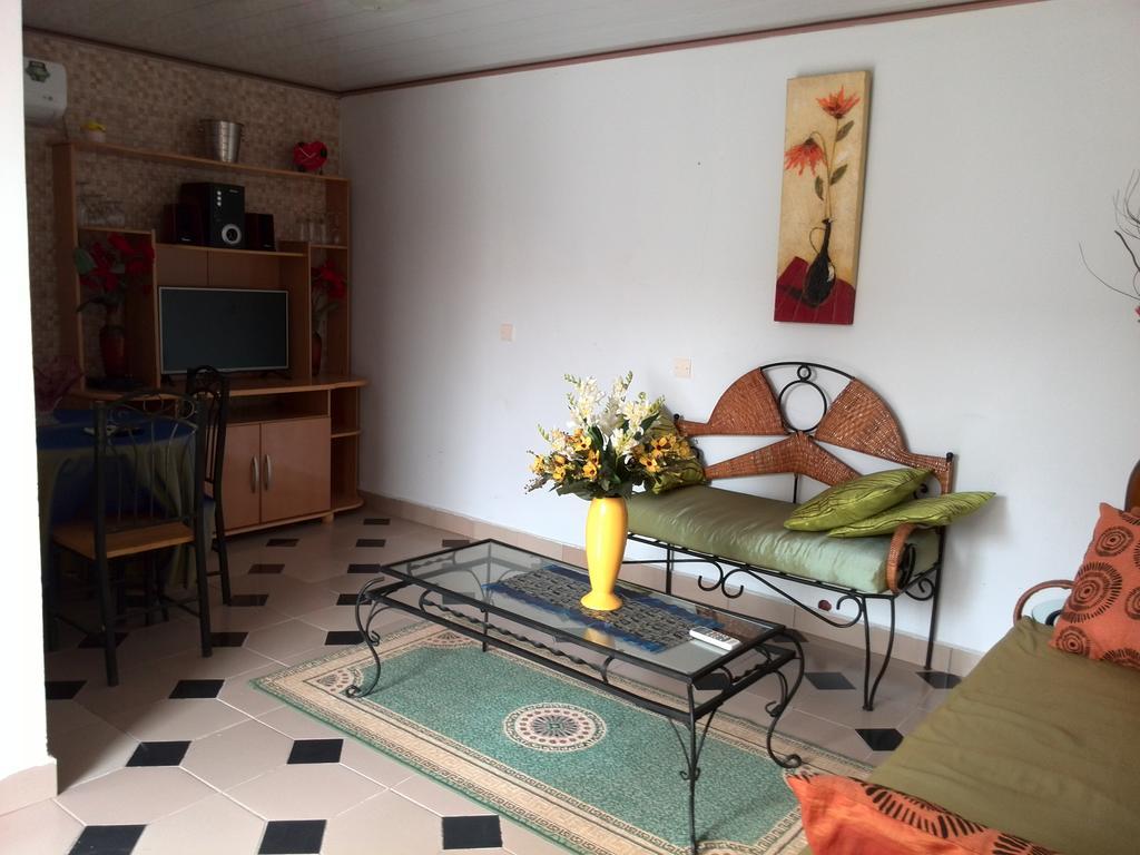 Toundalia Residence Yaounde Luaran gambar