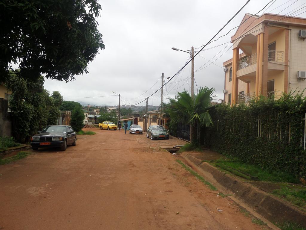 Toundalia Residence Yaounde Luaran gambar