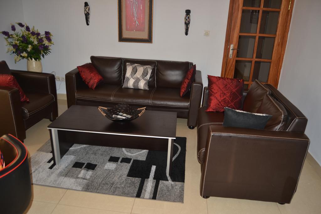 Toundalia Residence Yaounde Luaran gambar