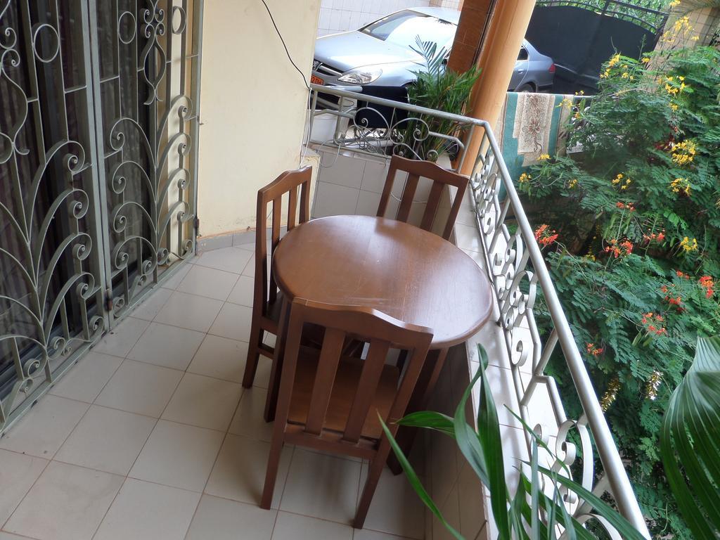 Toundalia Residence Yaounde Luaran gambar