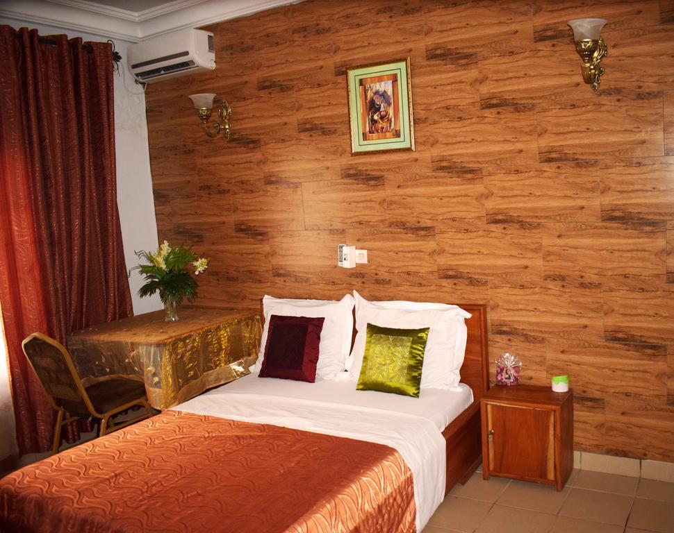 Toundalia Residence Yaounde Bilik gambar