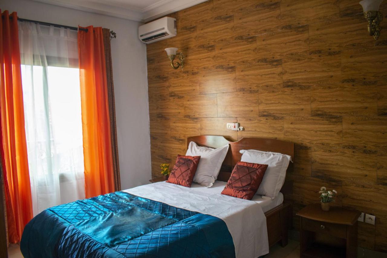 Toundalia Residence Yaounde Luaran gambar