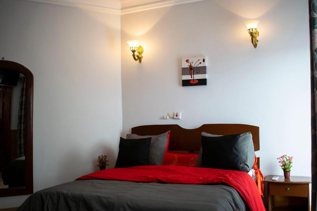 Toundalia Residence Yaounde Luaran gambar